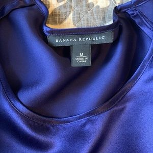 BANANA REPUBLIC 100% silk top | | royal blue